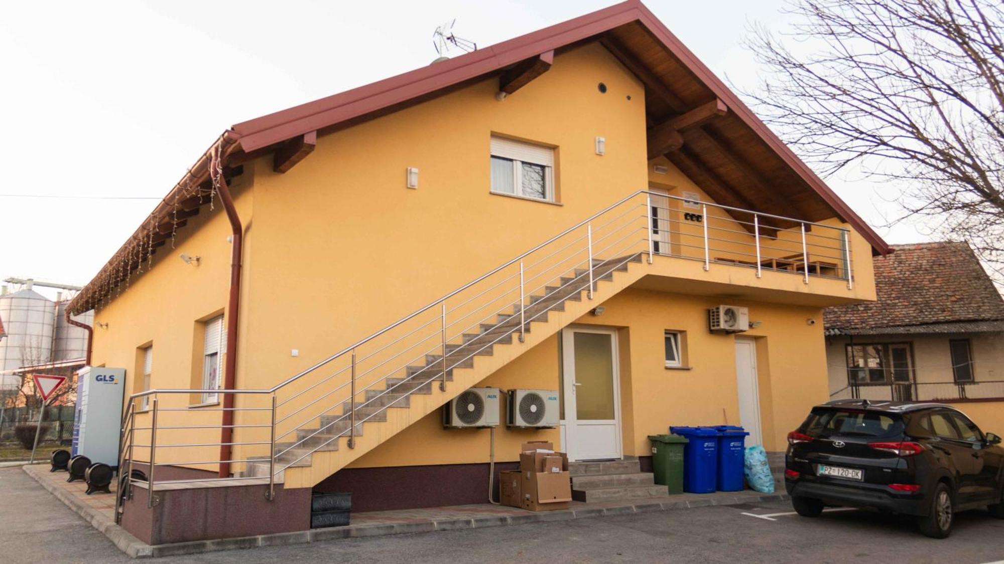 Rooms & Apartment Perak Kutjevo Ngoại thất bức ảnh